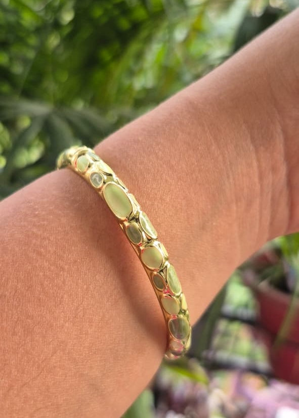 Green Bubble Sleek Enamel Bangle