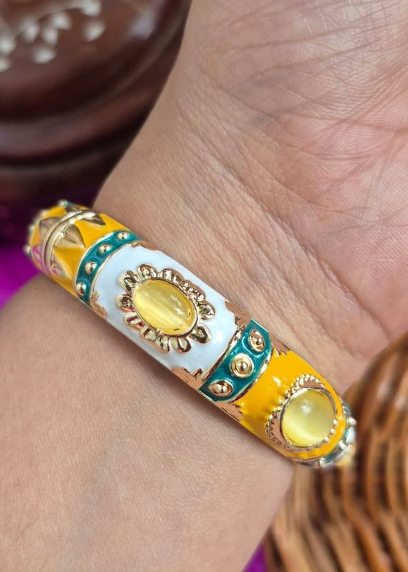 Antique Stone Broad Enamel Bangles- Single Piece (Yellow & White)