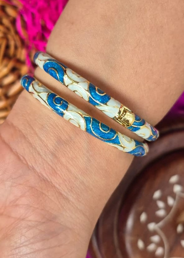 Blue White Sleek Enamel Bangle-Single Piece
