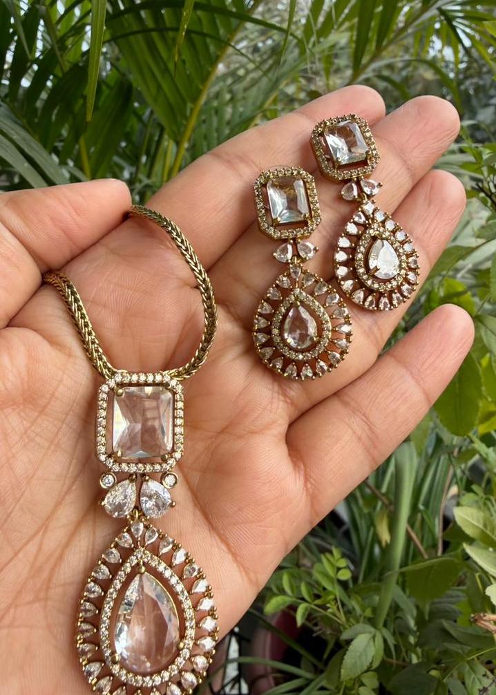 VedaShakti Temple AD Necklace Set - White/Clear