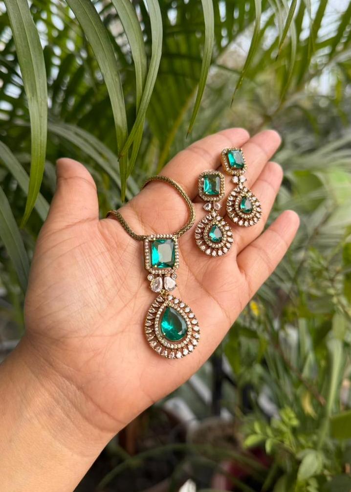 VedaShakti Temple AD Necklace Set - Green