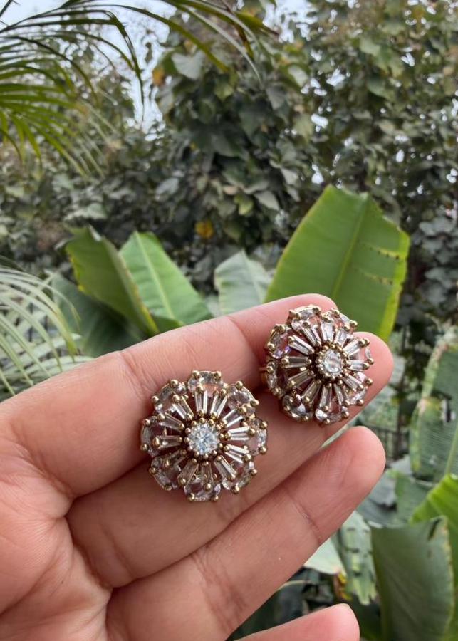 Sivanya Temple AD Stud