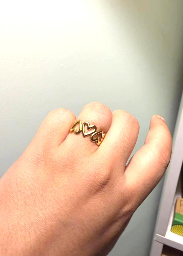Little Hearts Ring