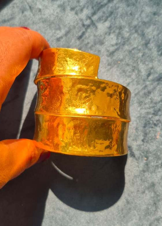 Golden Handcuff-Single Piece