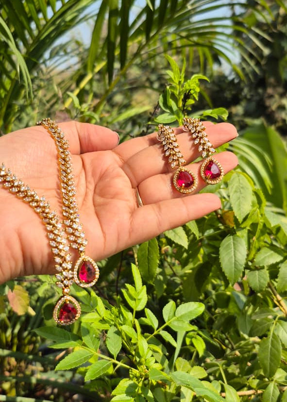 Inaaya Minimal Set - American Diamond