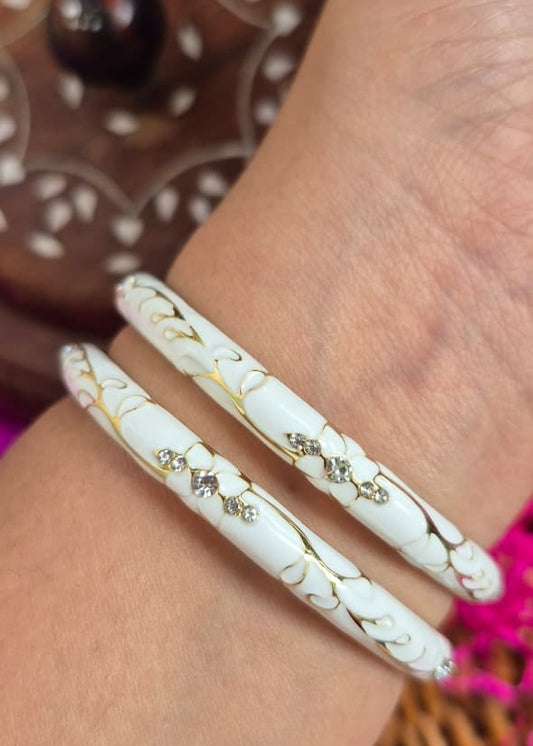 Golden White Bel Sleek Enamel Bangle-Single Piece