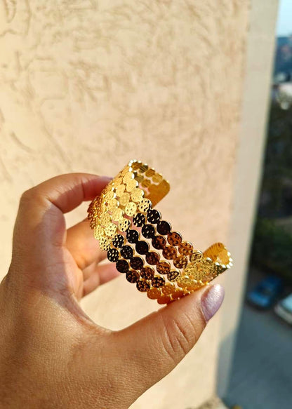 Coin Anti-Tarnish Handcuffs-Single Piece