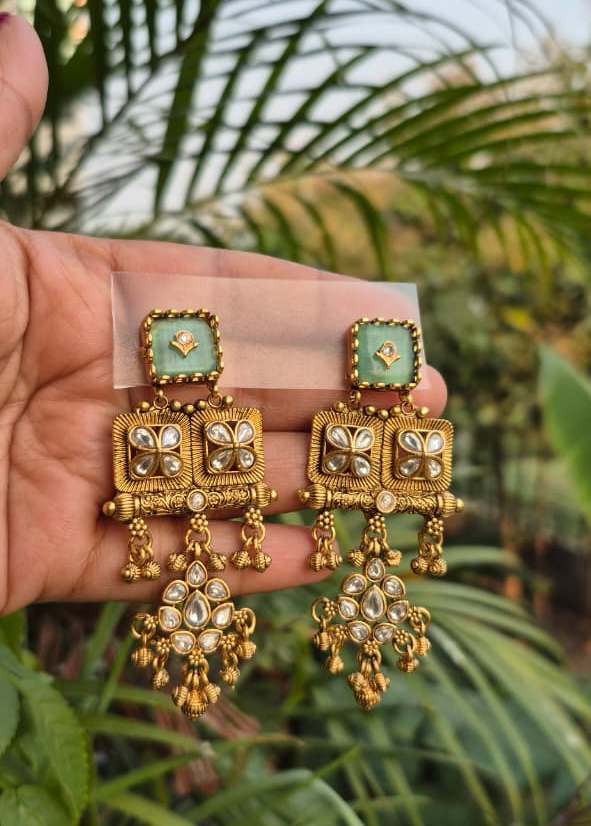 Mohanika Drop Earring