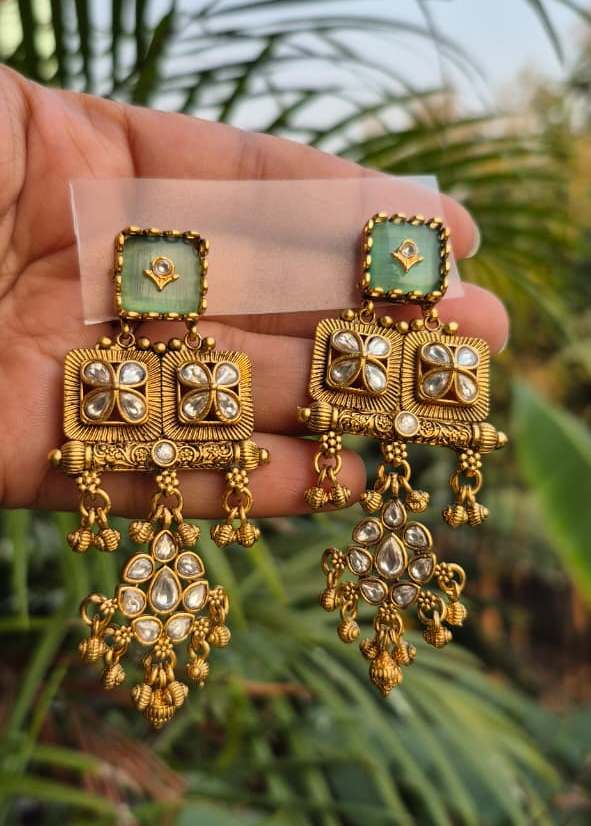 Mohanika Drop Earring
