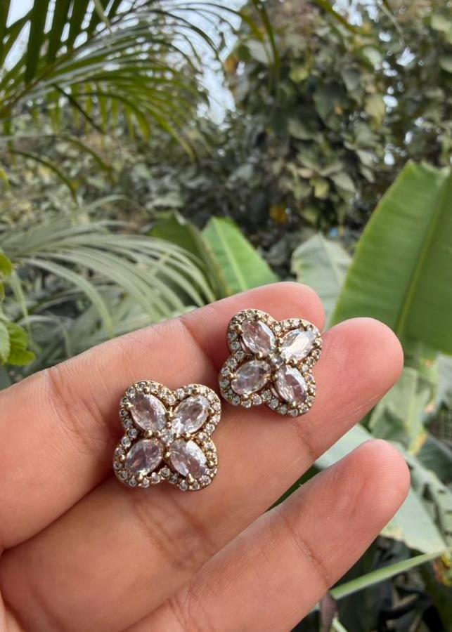 Revika Temple AD Stud - Clear