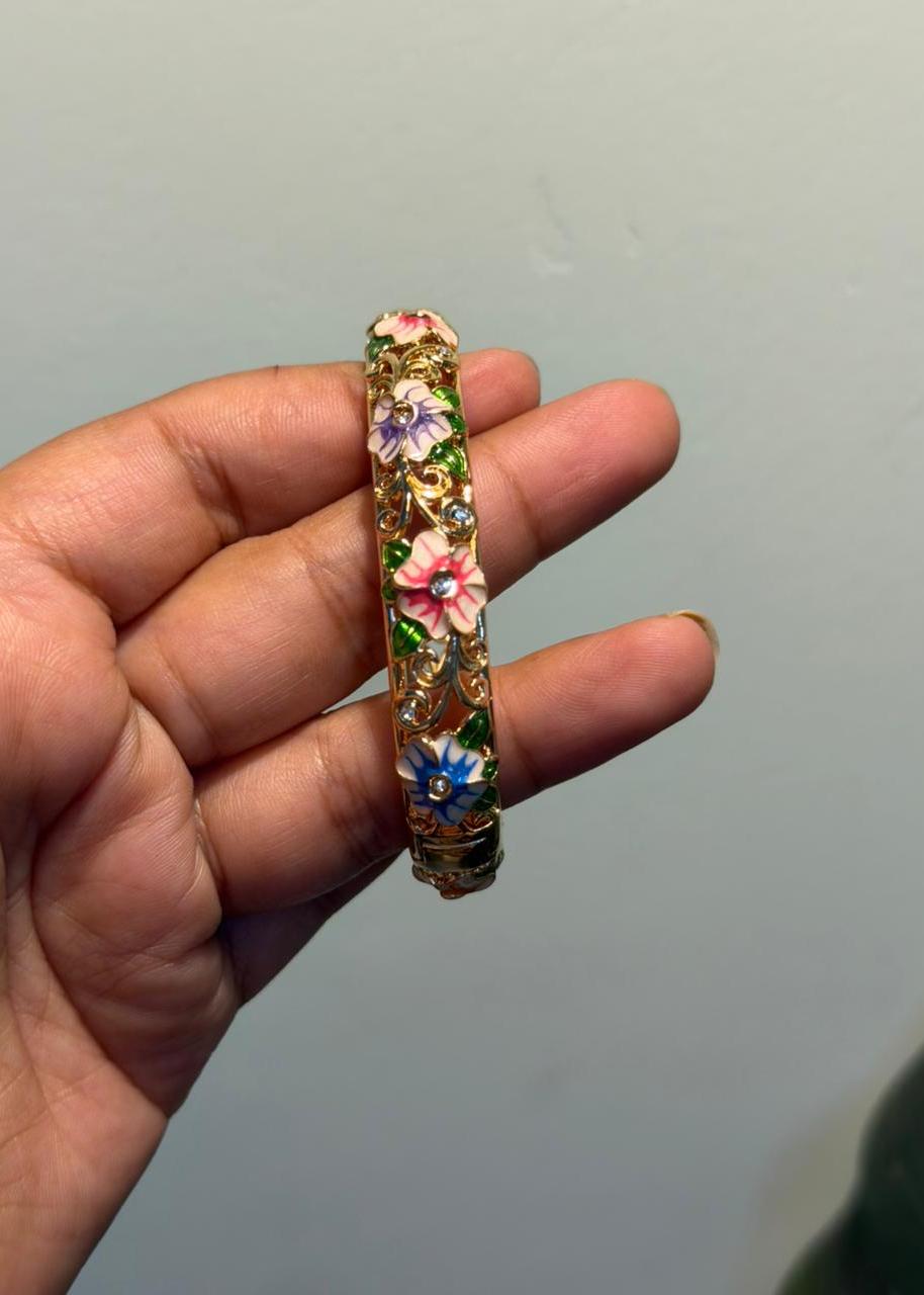 Penelope Five Flowers Bracelet