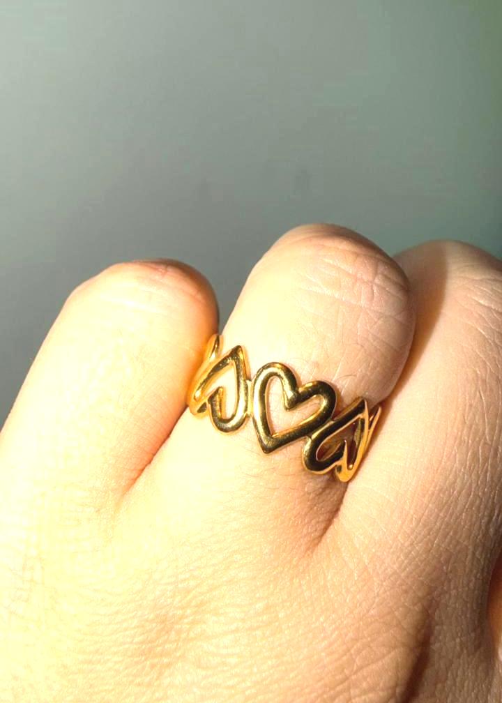 Little Hearts Ring