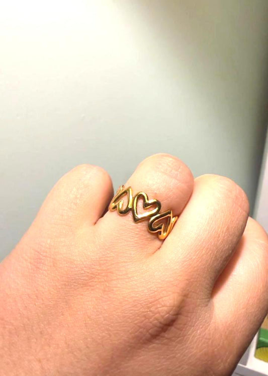 Little Hearts Ring