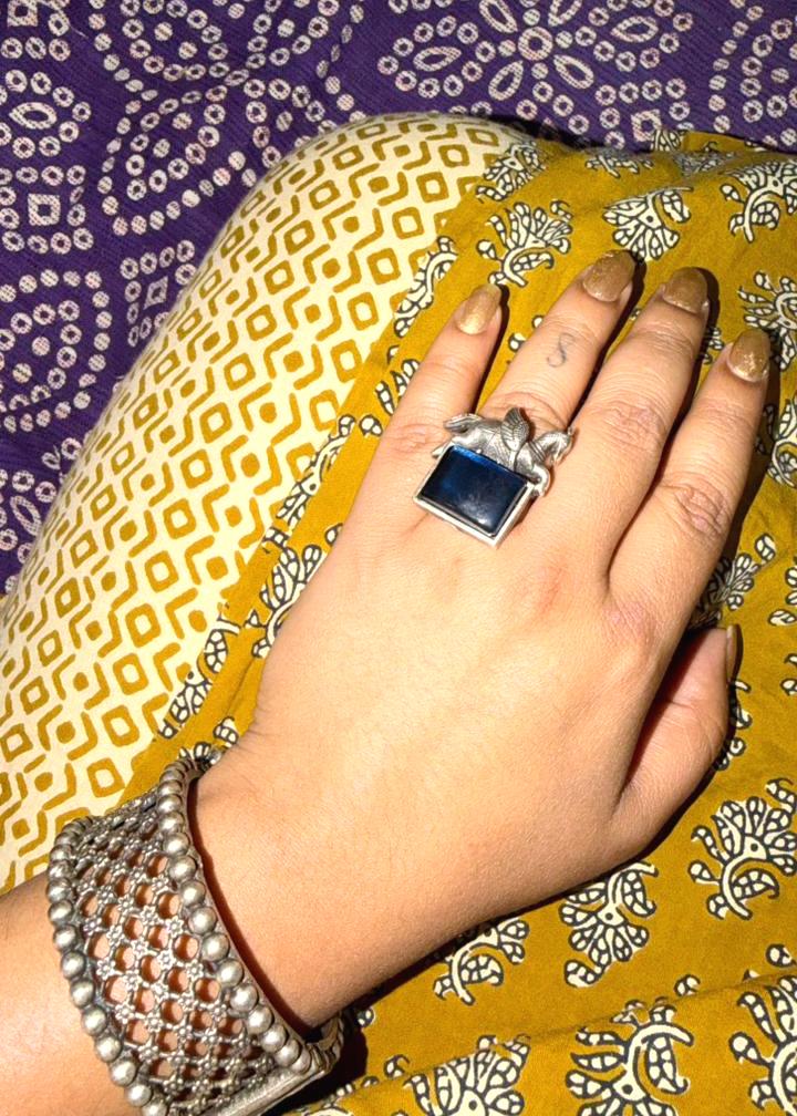 Cognac Quartz Oxidized Ring