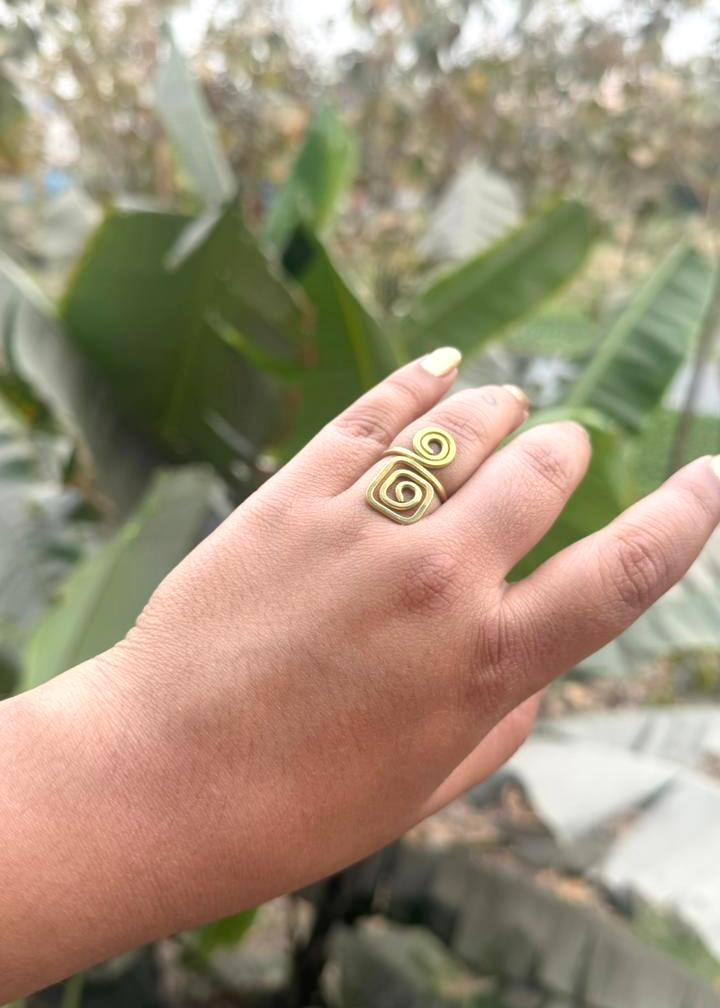 Vritta Dokra Ring