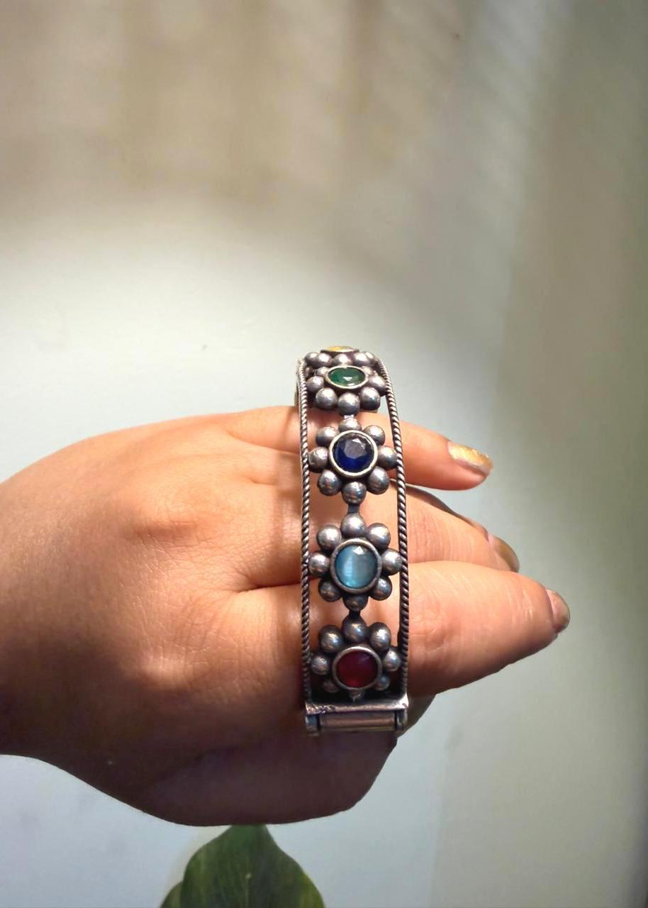 Rajratna Band Oxidized Bangle