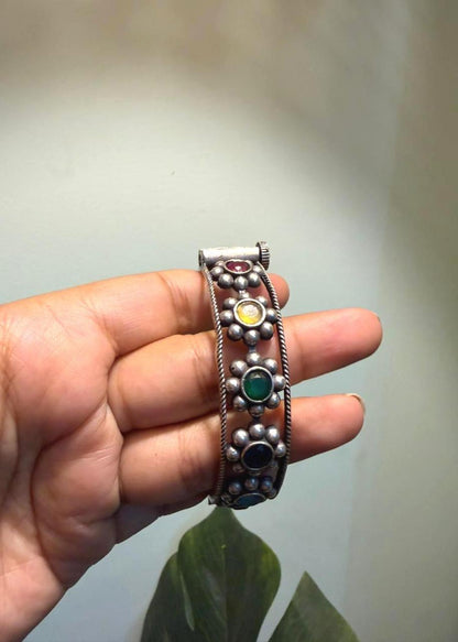Rajratna Band Oxidized Bangle