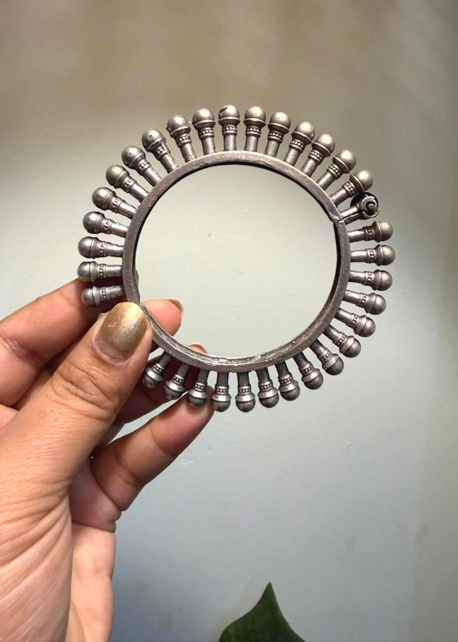 Silver Thorn Oxidized Bangle