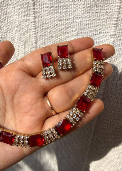 Avyara Necklace Set - Maroon