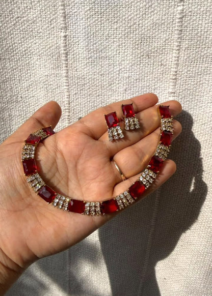 Avyara Necklace Set - Maroon
