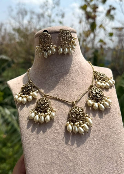 Rangmahal Necklace - Clear/Gold