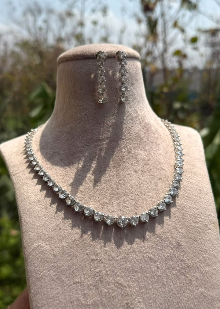 Rajat Tara Solitaire Necklace - Clear Silver