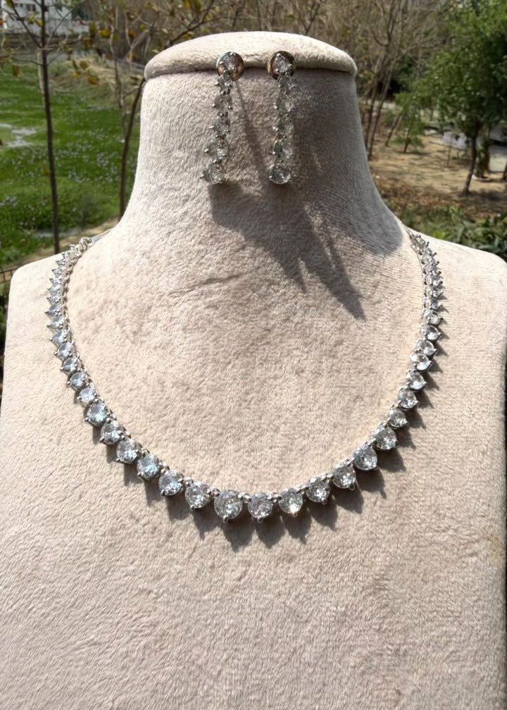 Rajat Tara Solitaire Necklace - Clear Silver
