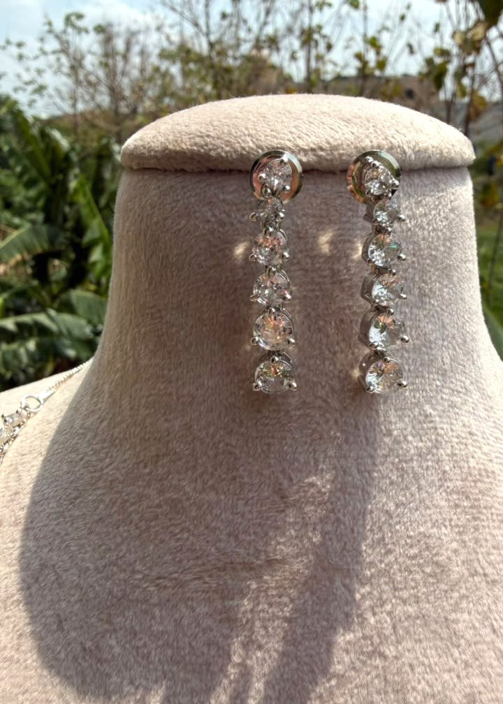 Rajat Tara Solitaire Necklace - Clear Silver