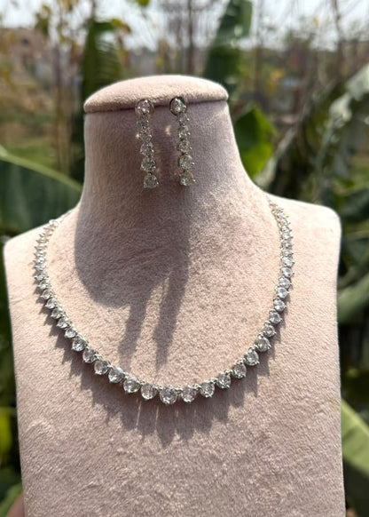 Rajat Tara Solitaire Necklace - Clear Silver