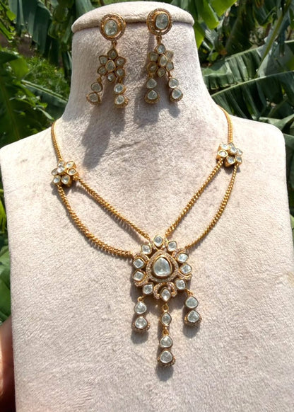 Rajraani Haar Chokar - Clear/Gold
