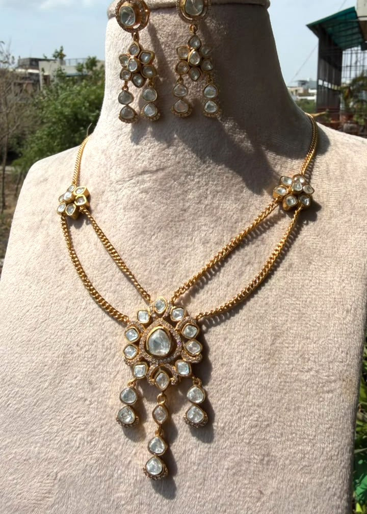 Rajraani Haar Chokar - Clear/Gold