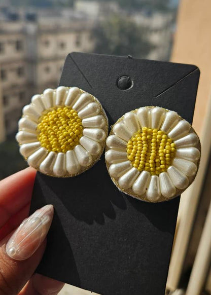 Daisy Blooms Handmade Beaded Studs (Variants)