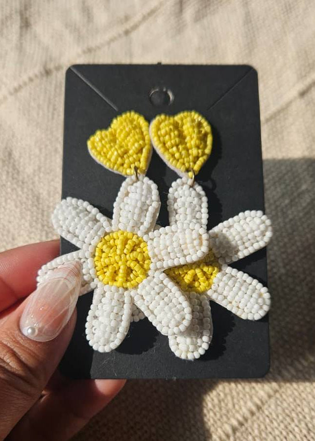 6 Leaf Beaded Earring (Variants)