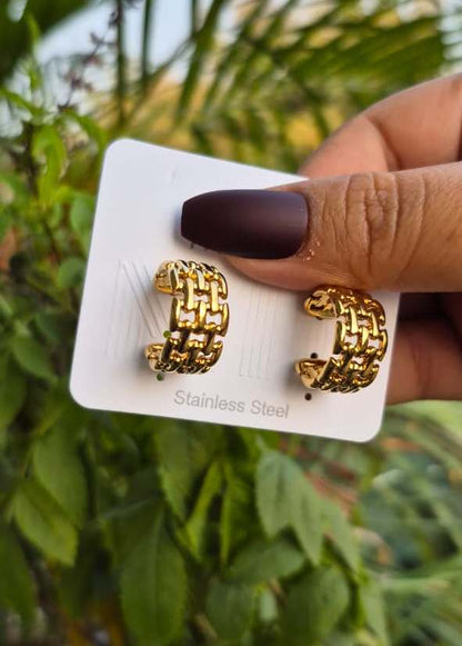 Amora Anti-Tarnish hoops