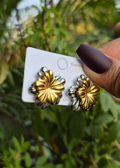 Twin Glow Anti-Tarnish Studs