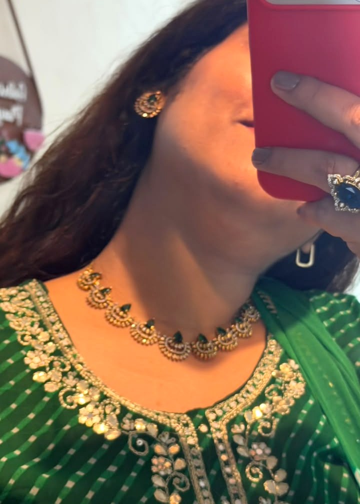 Emerald Veda AD Chokar Set - Green